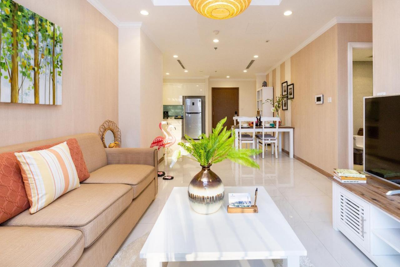Hoasun Boutique Apartment - Vinhomes Central Park Хошимин Экстерьер фото