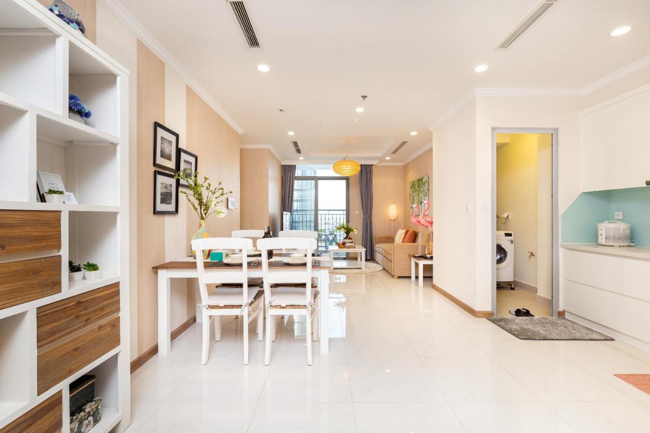 Hoasun Boutique Apartment - Vinhomes Central Park Хошимин Экстерьер фото