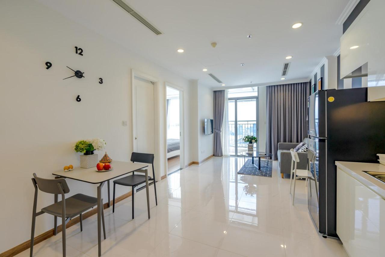Hoasun Boutique Apartment - Vinhomes Central Park Хошимин Экстерьер фото