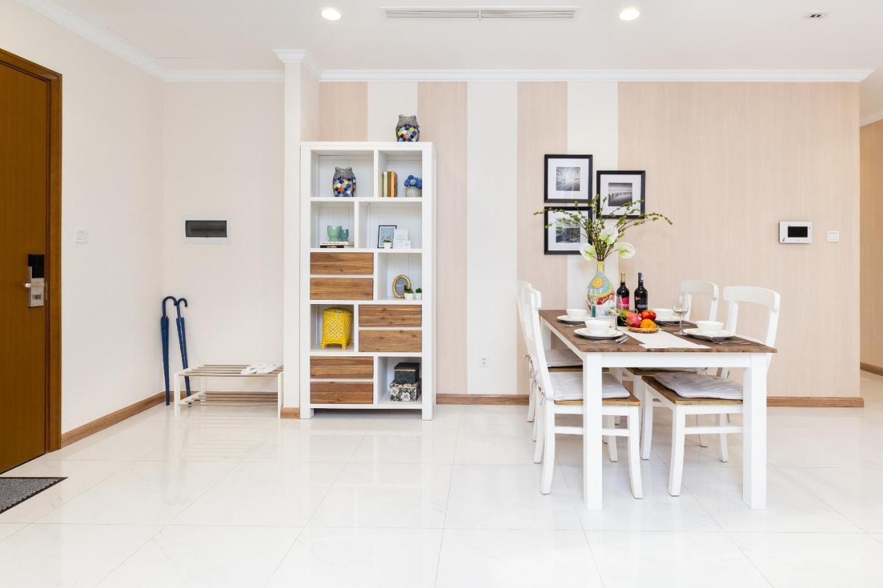 Hoasun Boutique Apartment - Vinhomes Central Park Хошимин Экстерьер фото